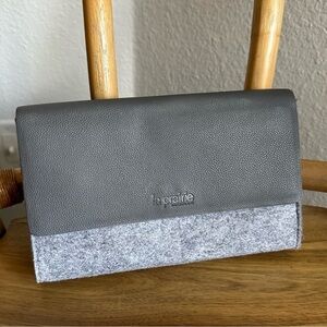 🌟 La Prarie Make-up Bag Felt from Switzerland